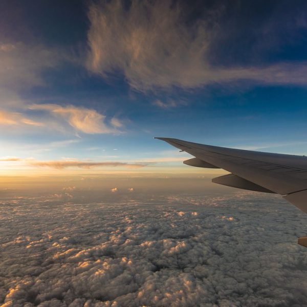 Tipps für einen entspannten Flug: Beitragsbild
